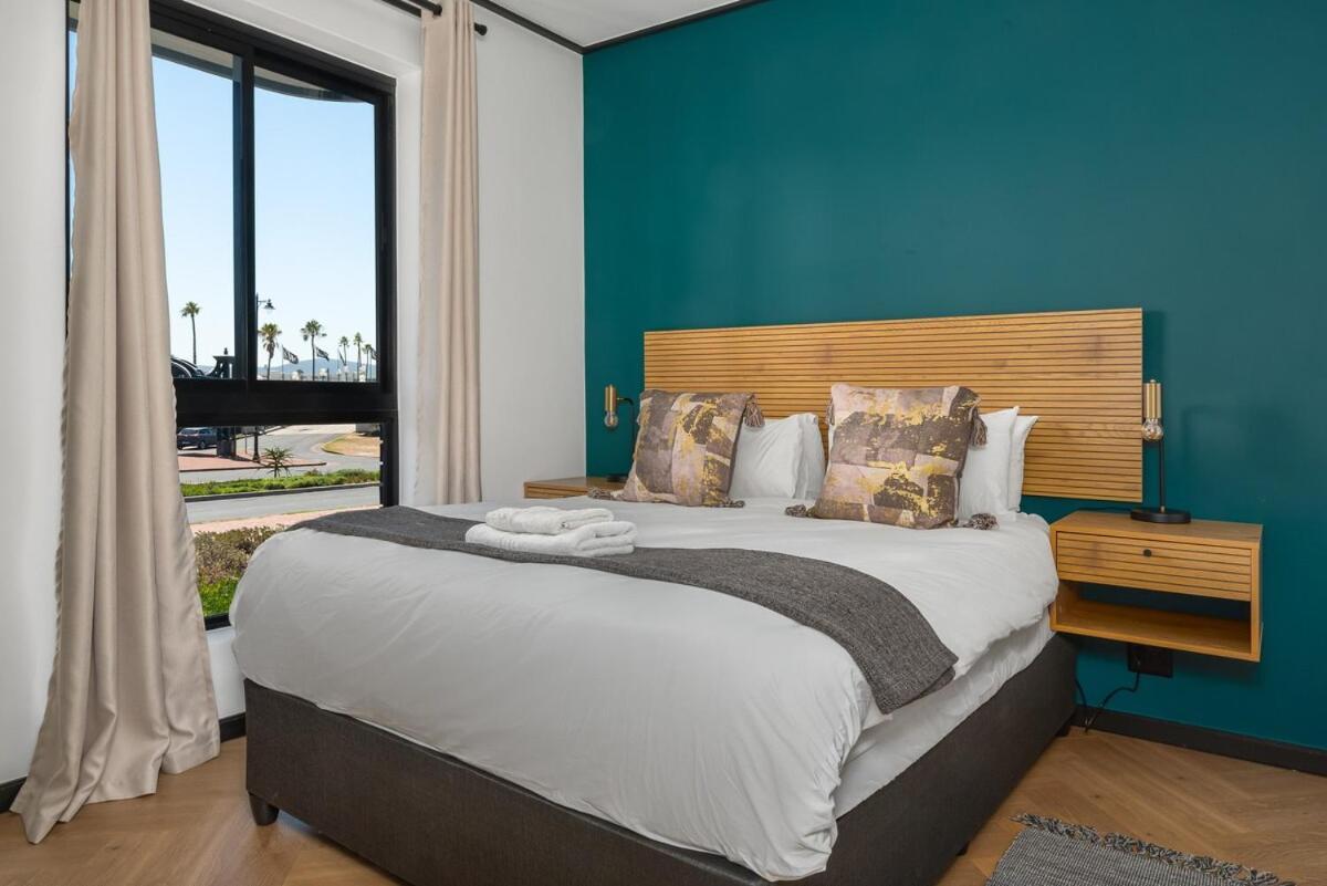 Apartment Urban Oasis For Two In Century City- By Canal Walk *